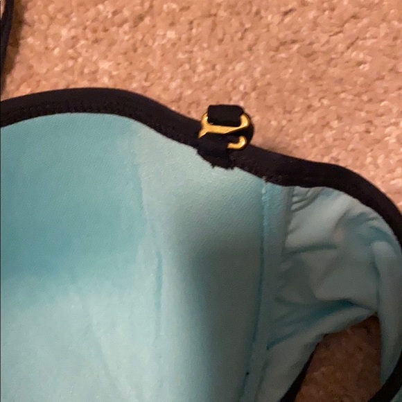 Swimsuit top - Picture 3 of 4